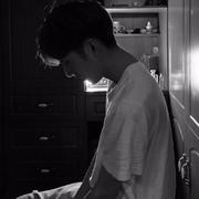 帅八怪的个人资料头像