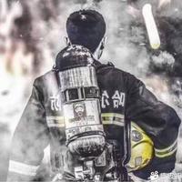 高冷扑克Mya头像