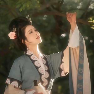 微风细雨Vivi头像