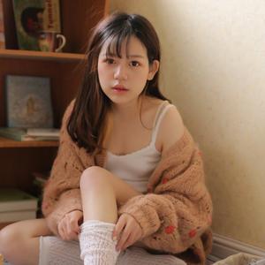 桃紫甜头像