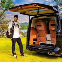 武汉老何商务车定制头像