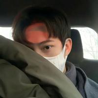 A凉白改名二轩看到才回头像