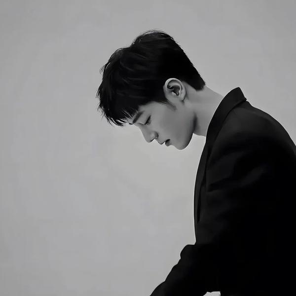 耘飞车行吴鹏头像