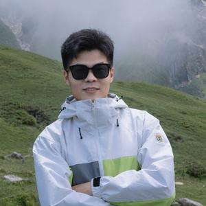 雨中领悟诗意的悟者