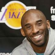 摸鱼鸽鸽的个人资料头像