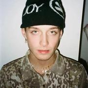 不亦樂乎的个人资料头像