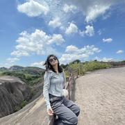 吖嘿嘿嘿的个人资料头像