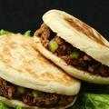 风雨兼程军转胡同杜记肉夹馍头像