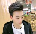 杨代代头像