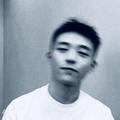 月亮是我踹歪的头像