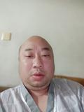 清闲的圆月y3头像